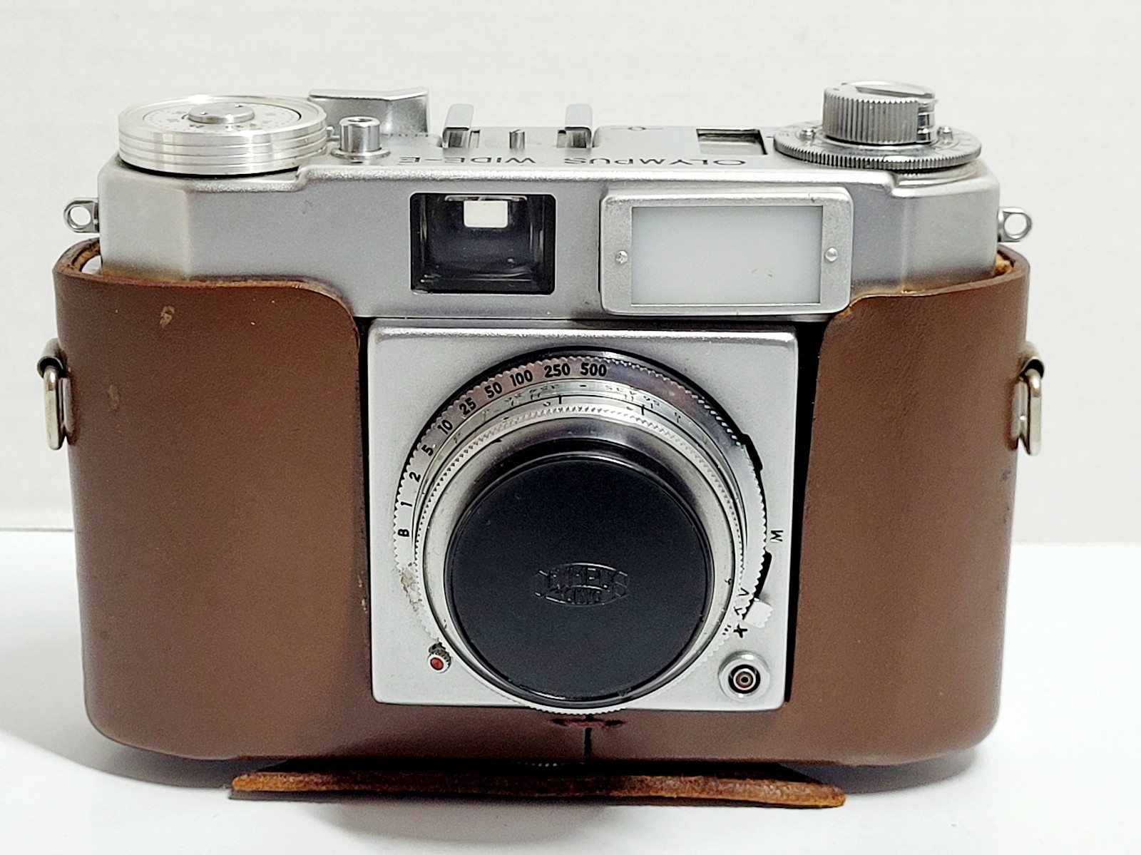 Vintage 1957 Olympus Wide-E Film 35mm Camera Zuiko-W Lens (Broken Leather Case)