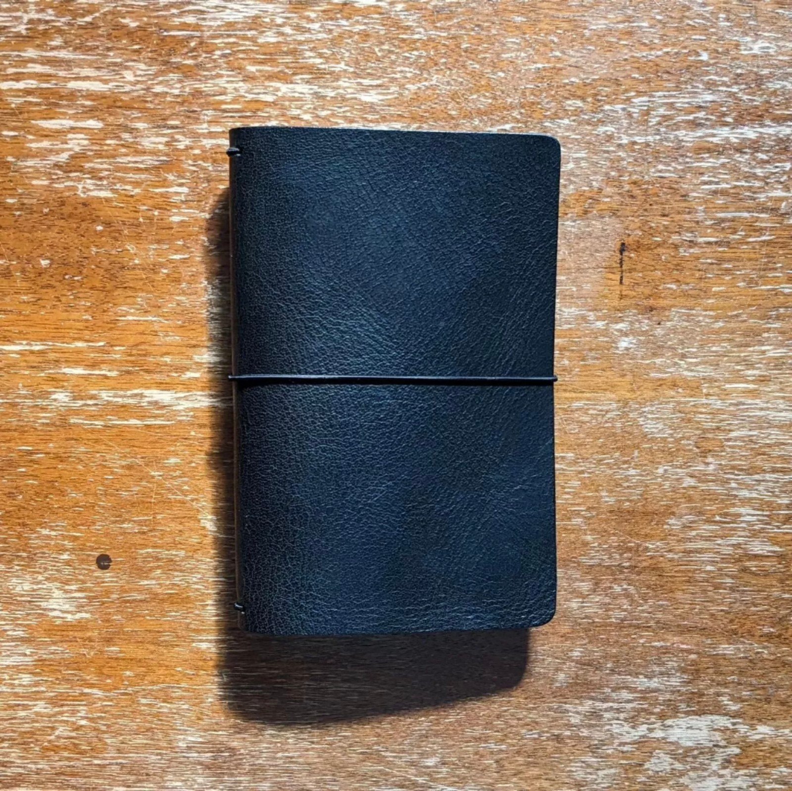 Chic Sparrow Personal Size Traveler's Notebook, Classic Black Maverick