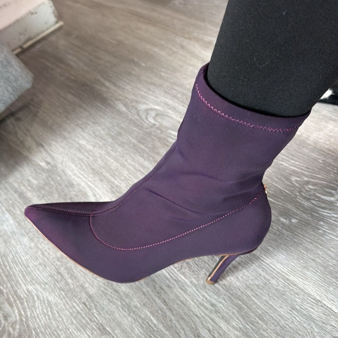 Ted Baker Women’s Heel Bootie Ankle Sock Purple Point Toe Stretch Size 8.5 Sexy