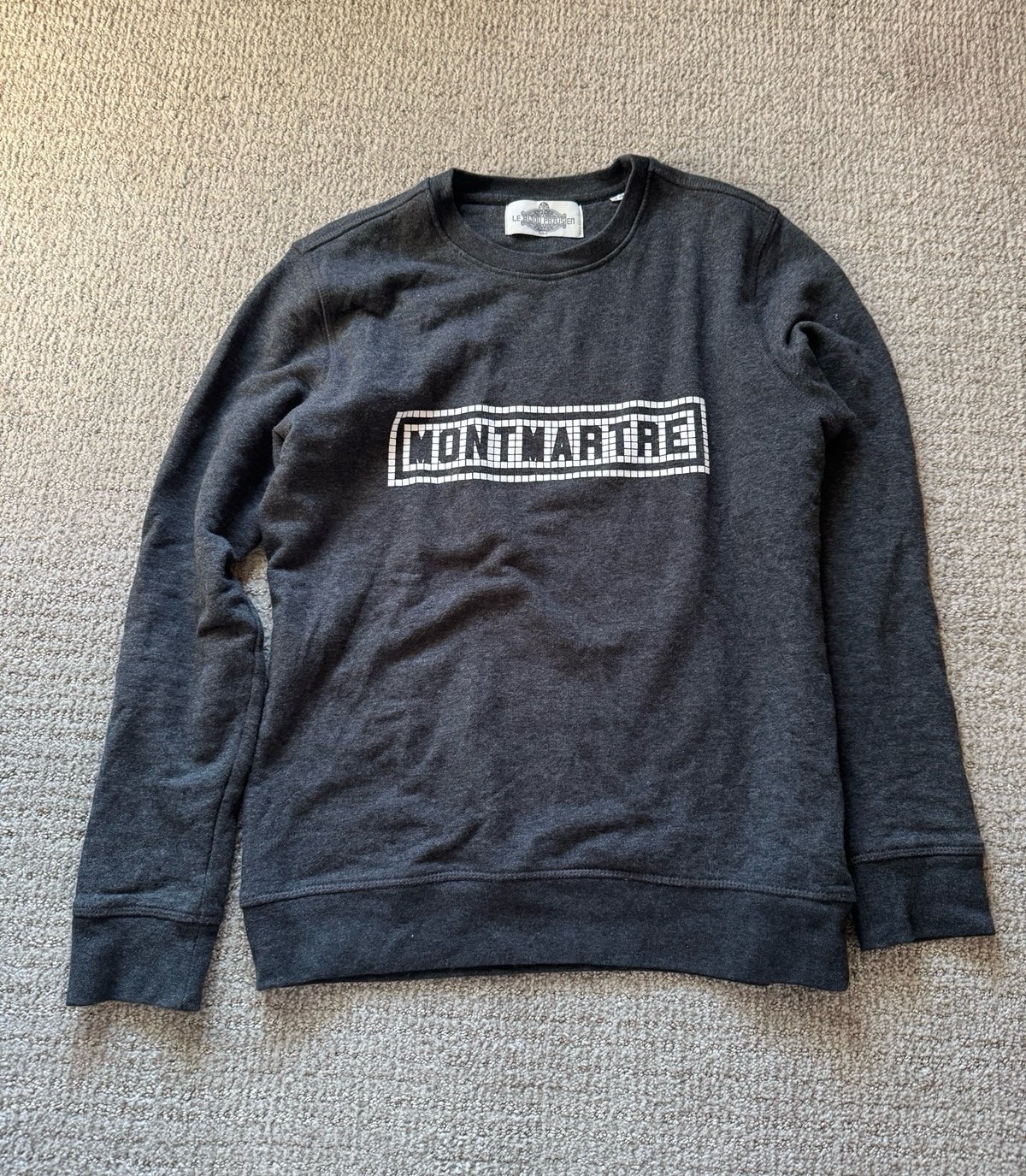 Montmartre sweatshirt / Unisex / Size: M: XS - W: S