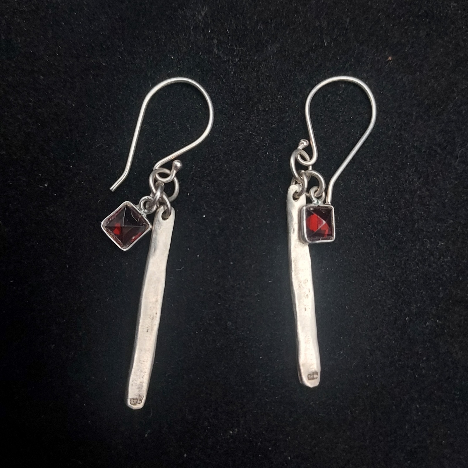 925 Sterling Silver Garnet Gemstone Earrings Dangle Drop Charm