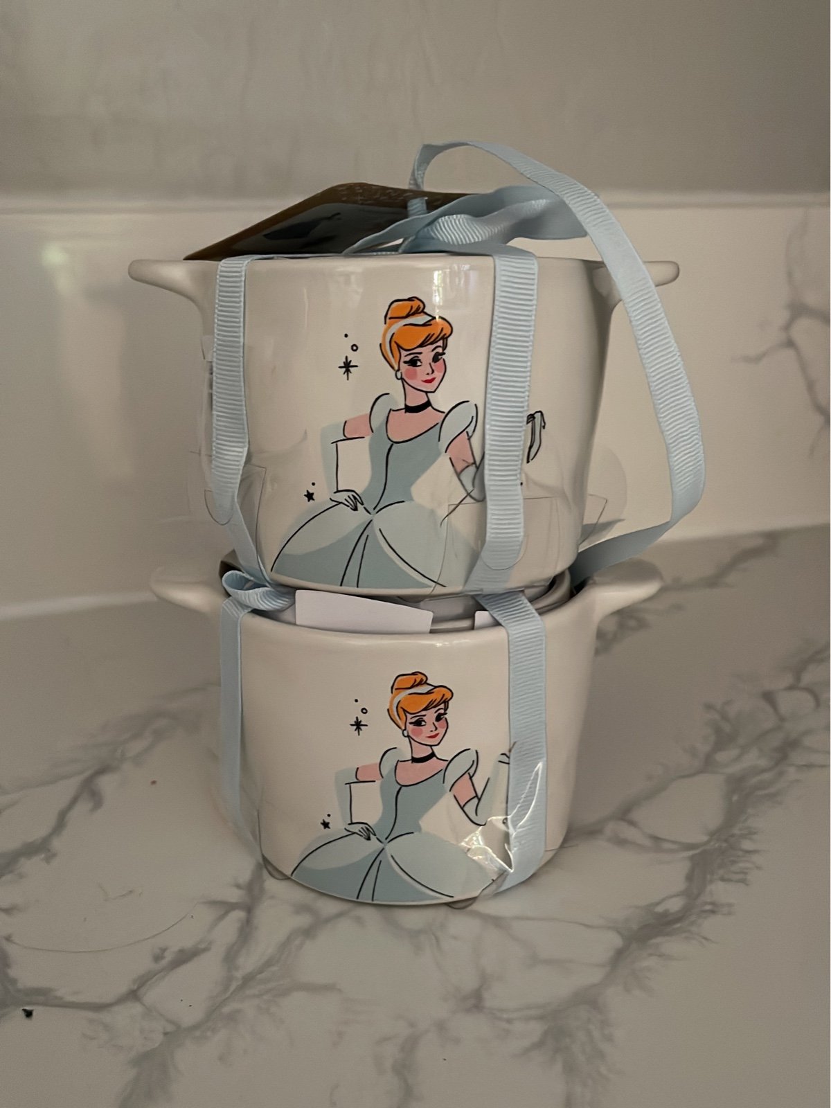 Rae Dunn cinderella measuring cups - 2 sets