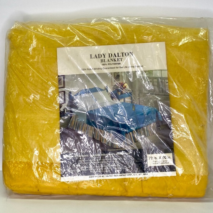 Vintage Lady Dalton Yellow Soft Polyester Blanket 72” x 90” Nylon Binding Trim