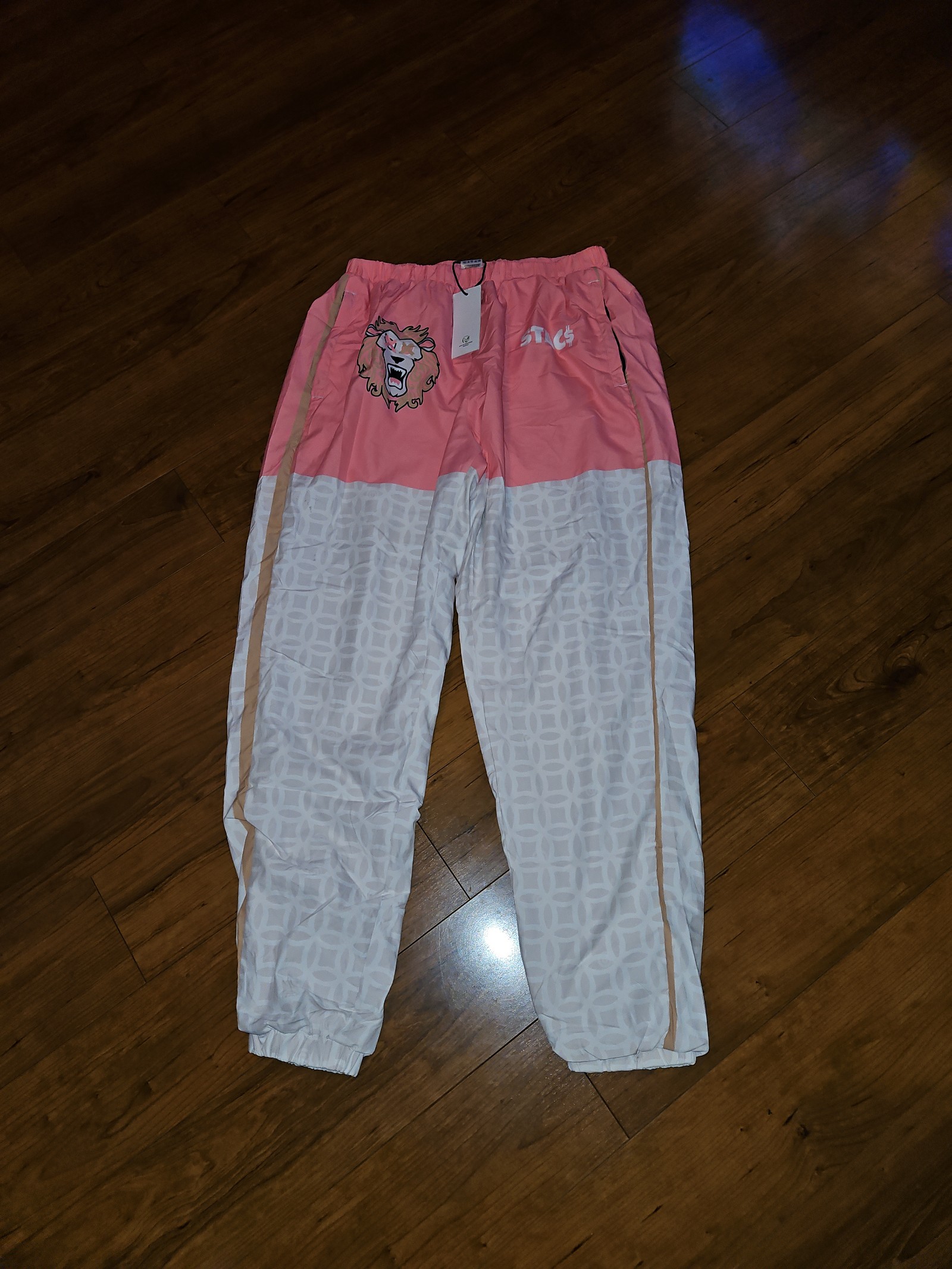 Stacs windbreaker joggers size XL NWT