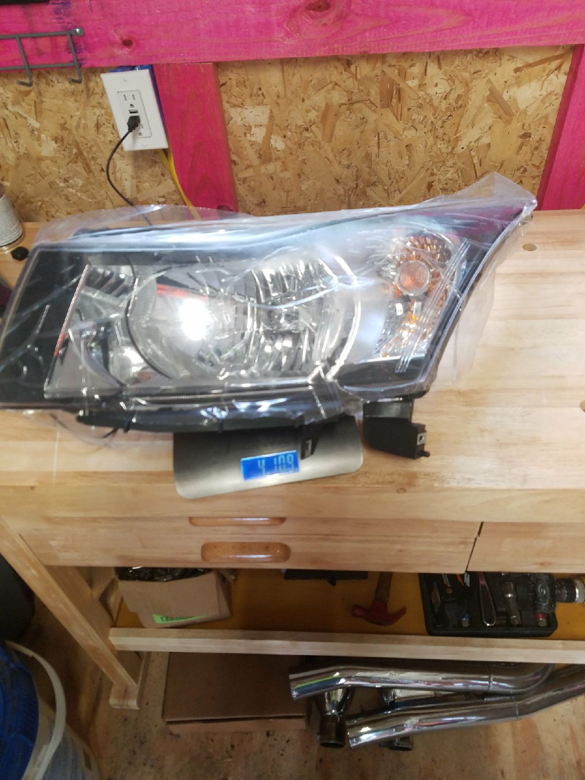 Chevy cruze headlight