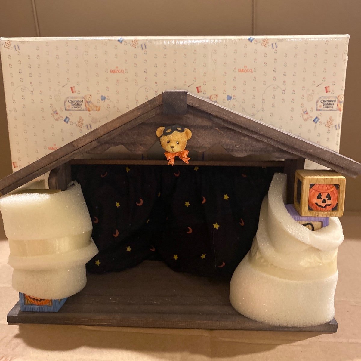 Cherished Teddies Beary Scary Halloween House
