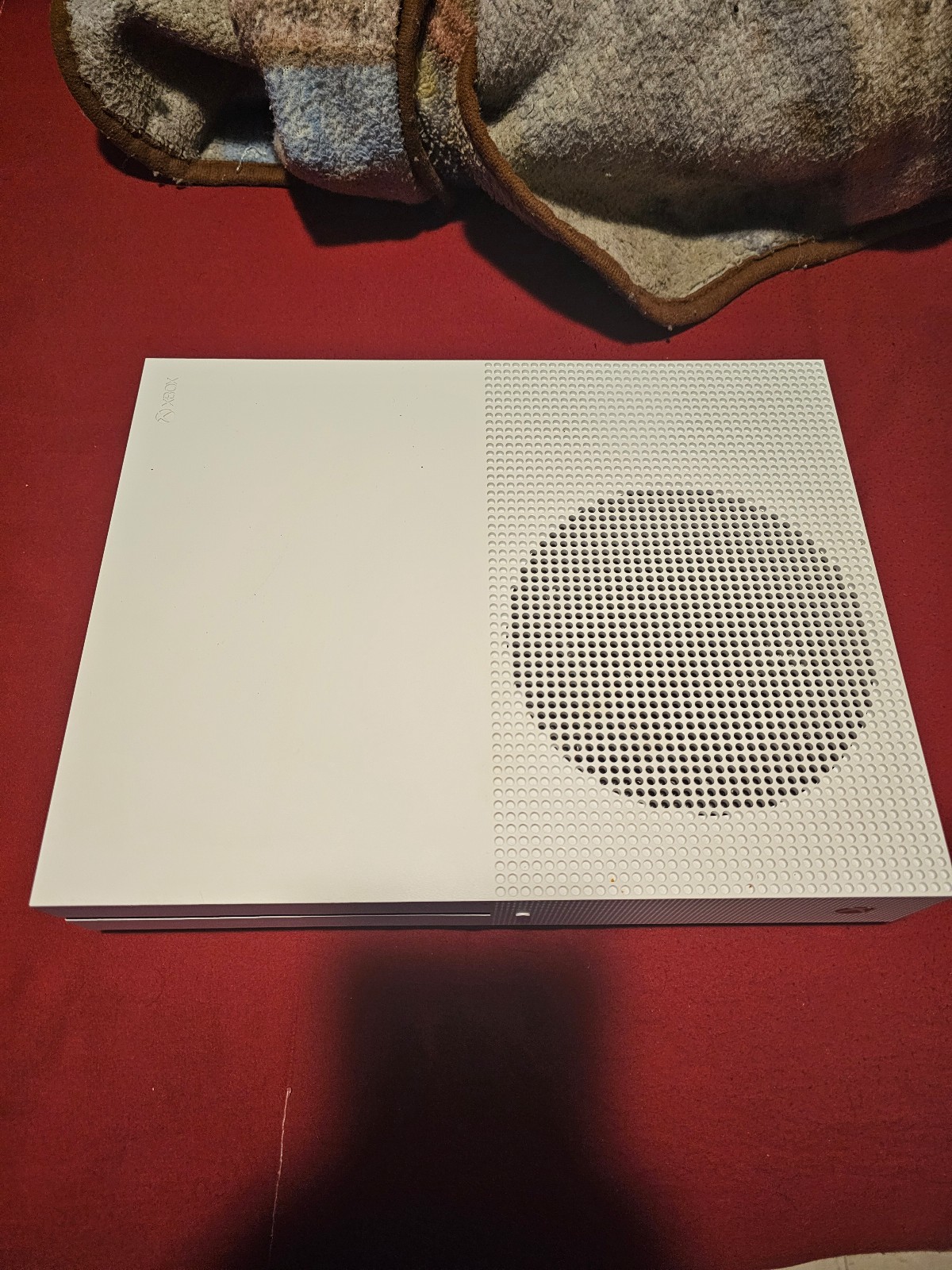 X Box One S (Like New) + 10 Games & 2 Controllers