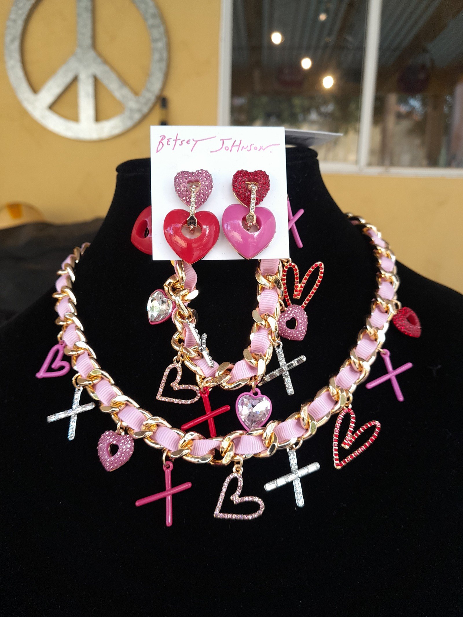 Betsey Johnson Hearts And X's With Pink Ribbon 3 Piece Set NWT