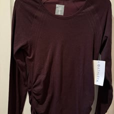 Athleta speed light heathered women’s top size medium in antique burgundy