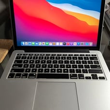 Apple Macbook Pro Retina 13.3 Laptop 3 GHz i7 8GB 500GB SSD