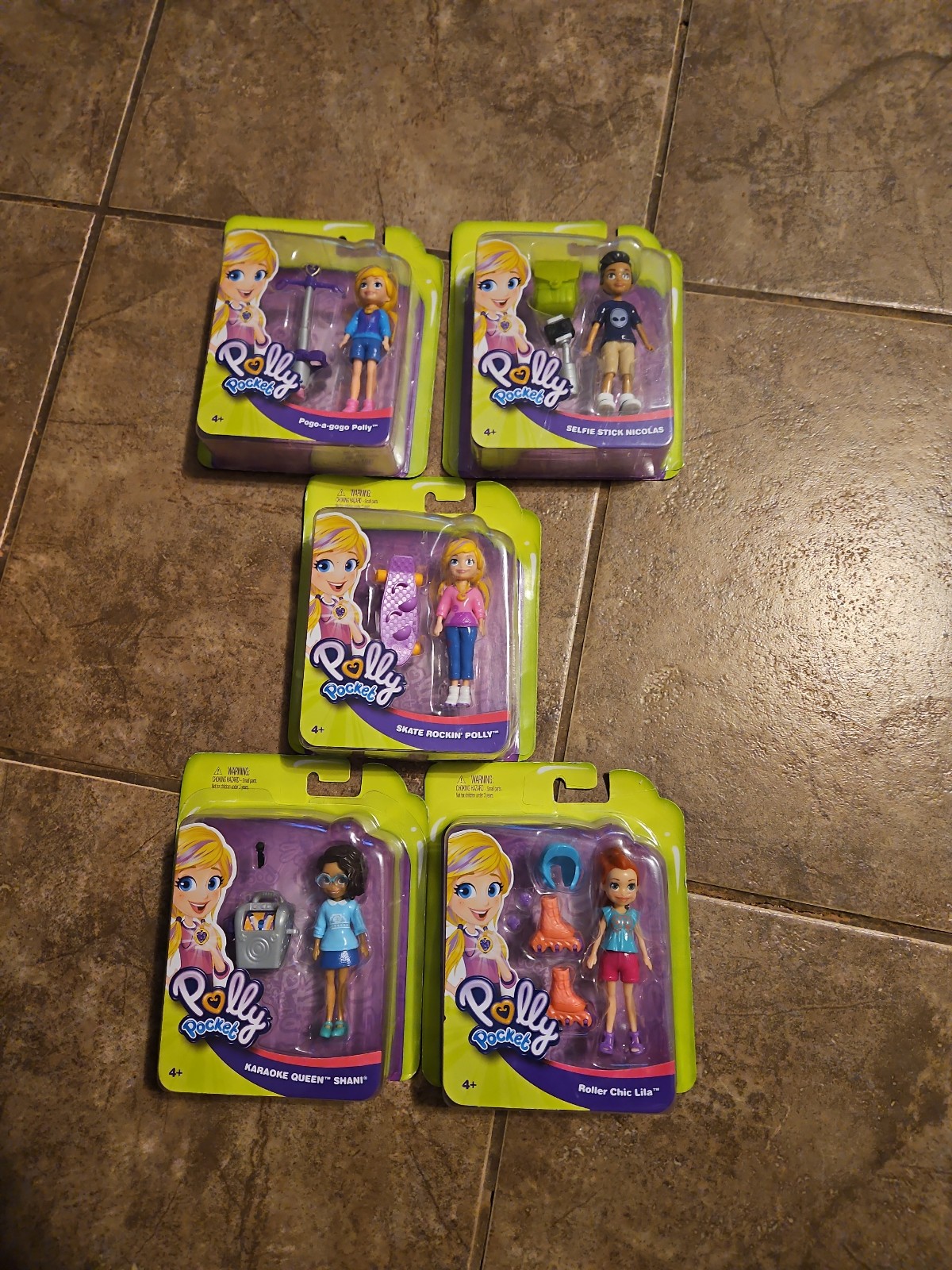polly pocket dolls collector friends compact