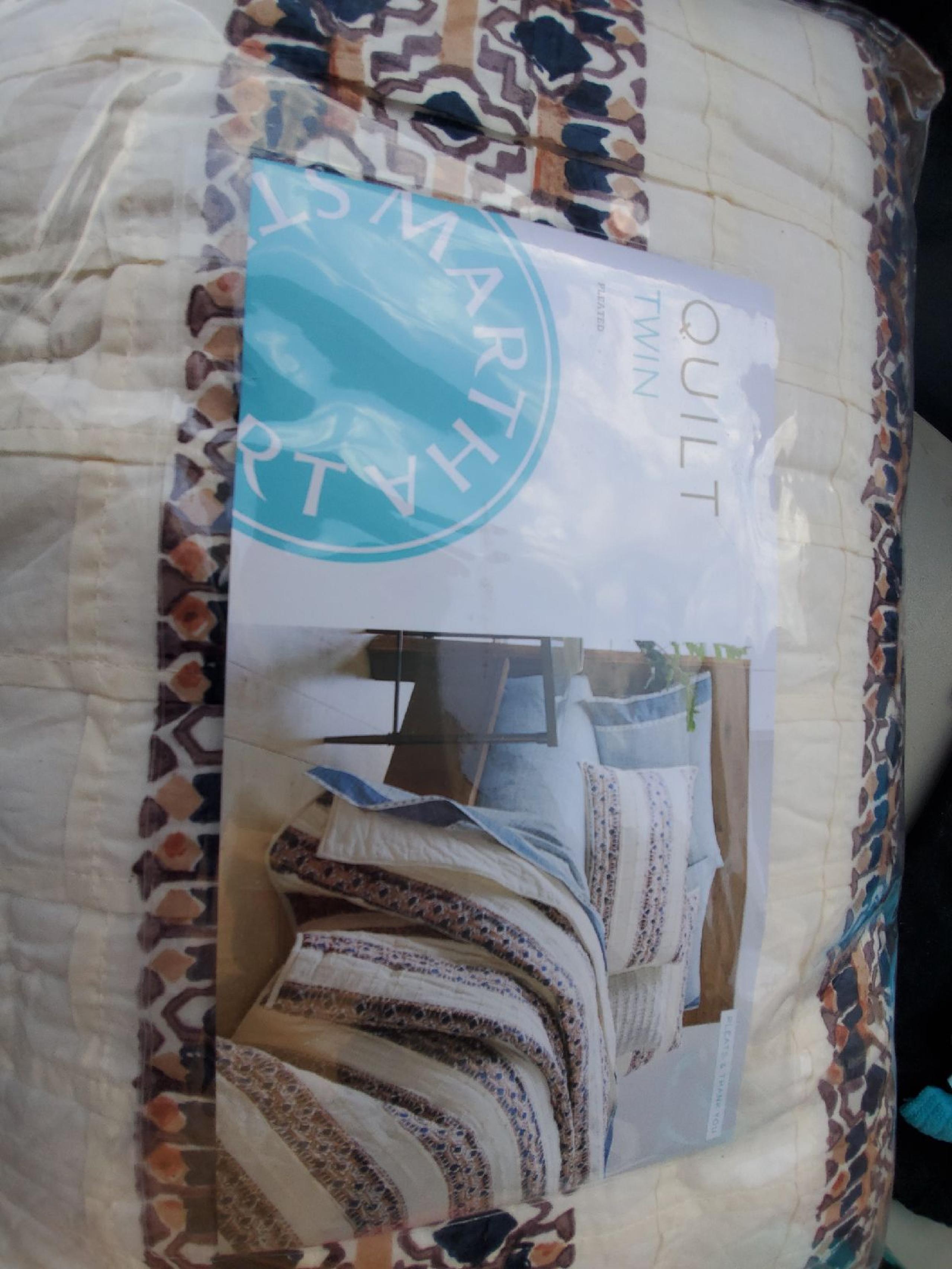 NewMartha Stewart Twin Quilt