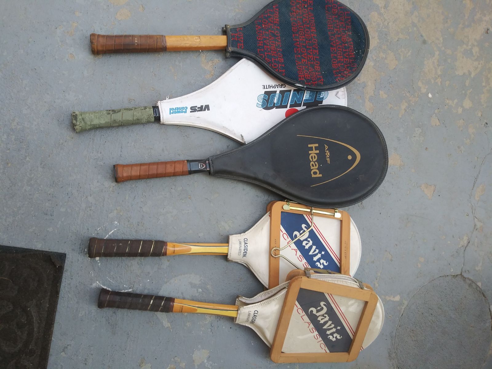 Vintage tennis rackets