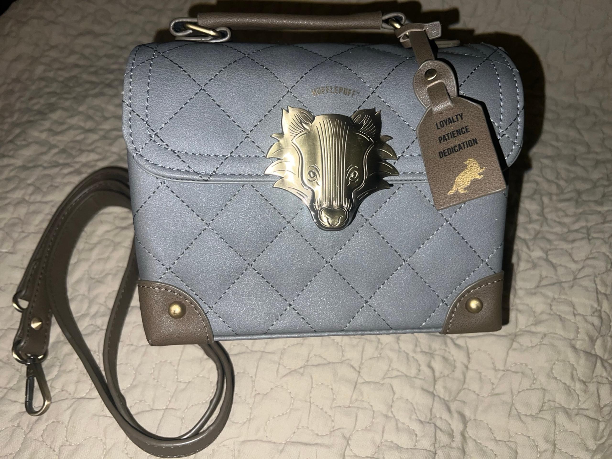 Harry Potter Hogwarts House Hufflepuff Mini Trunk Bag.