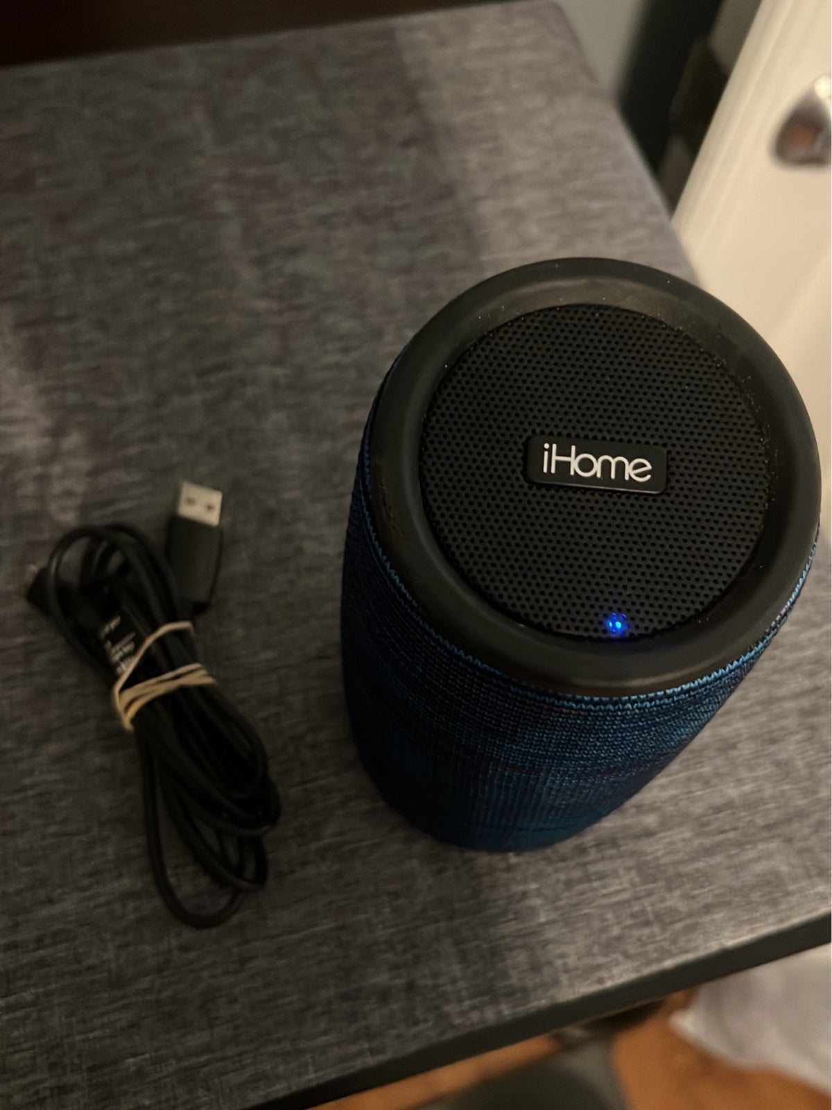 ihome Bluetooth Speaker iBT77
