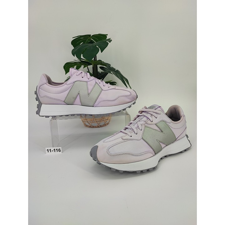 New Balance Women's 327 Purple Athletic Sneakers Size 11 US