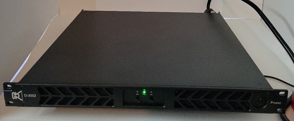 unique design CVR 3002 Profesional Power Amplifier Electronics unique design CVR 3002 Profesional Power Amplifier Electronics