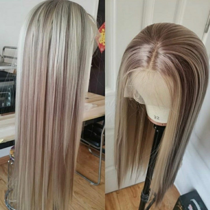 22” Blonde ombré straight lace front wig *NEW*
