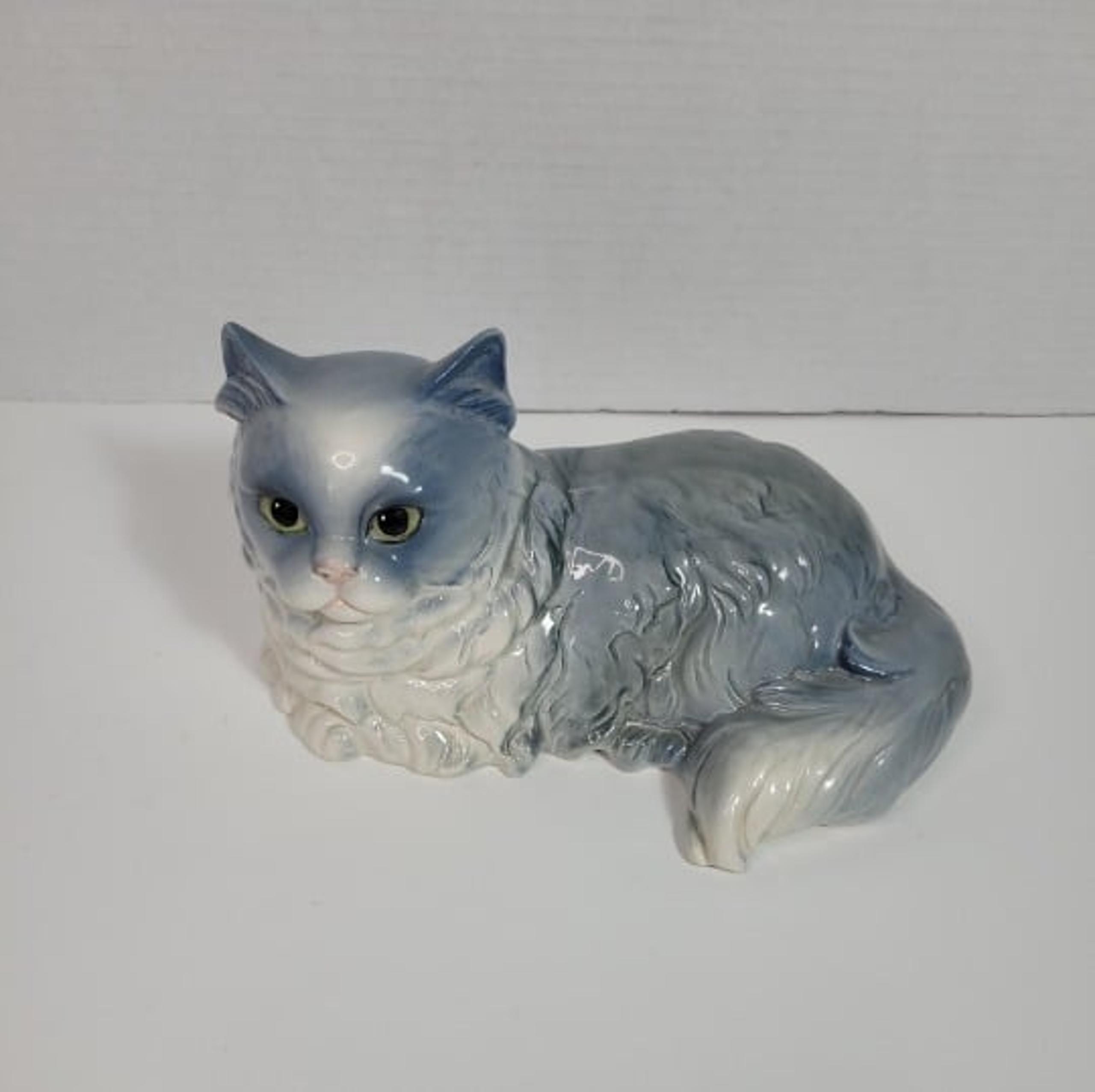 Beautiful Goebel Blue Gray Persian Cat Statue Excellent!