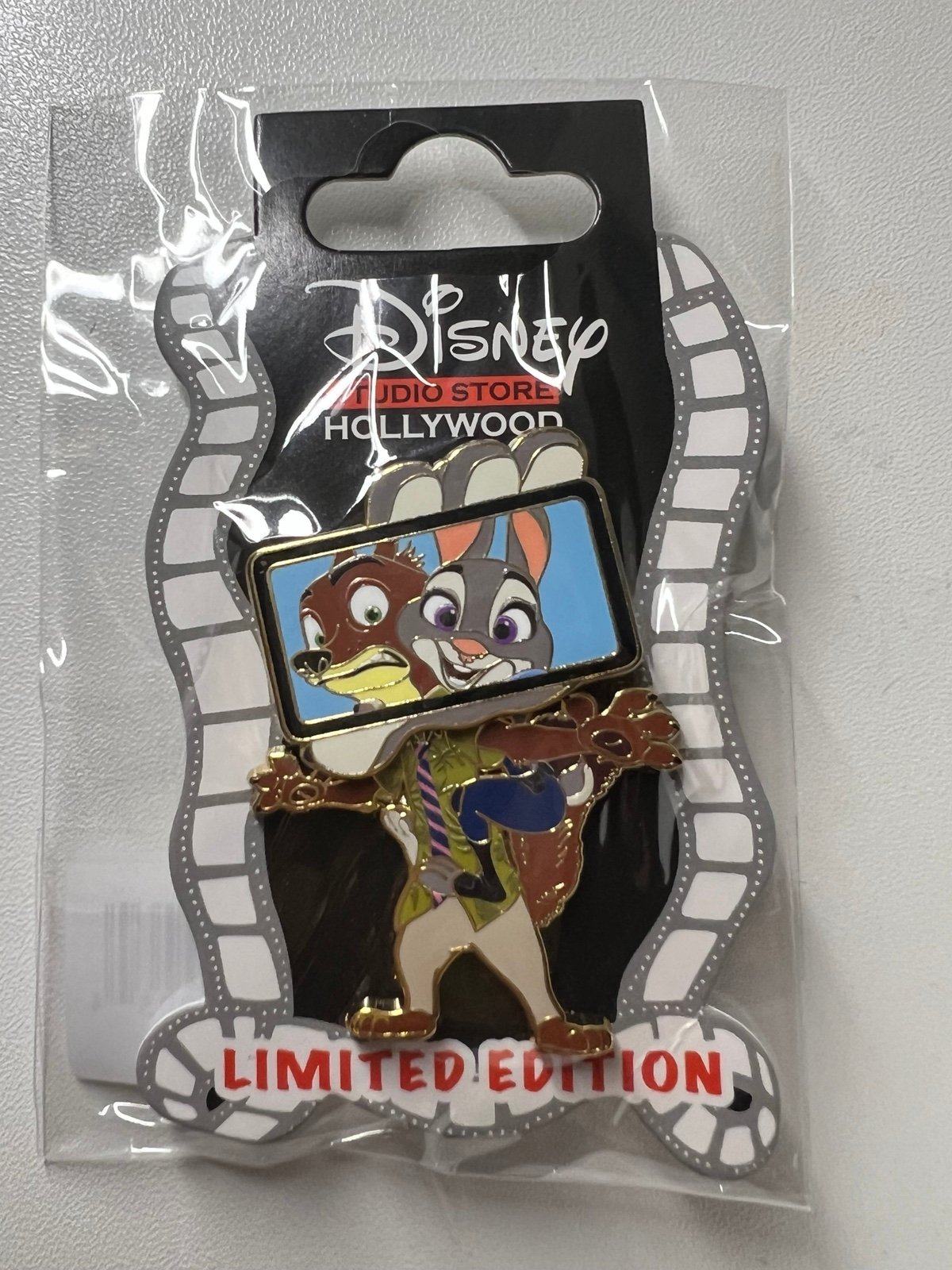 Disney pin Judy Hopps & Nick Wilde LE 400 DSSH