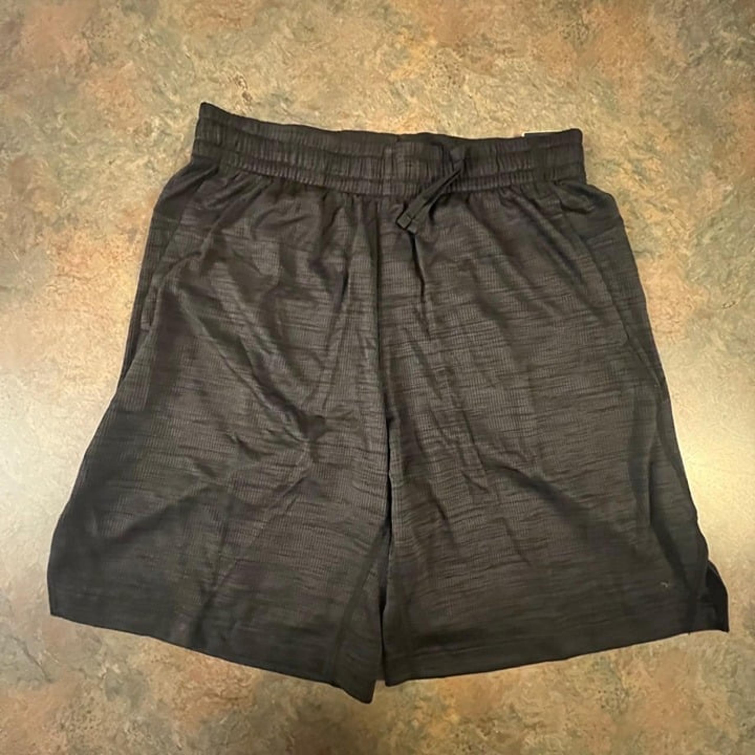 Mens Small DSG Novelty Textured Training Shorts Pure Black/Dark Gray