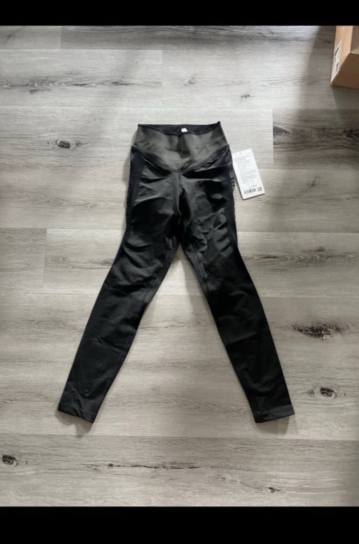 Lululemon train tight 4