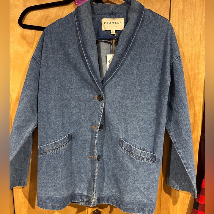 NWT - Promesa Women's Blue Denim Jacket size small