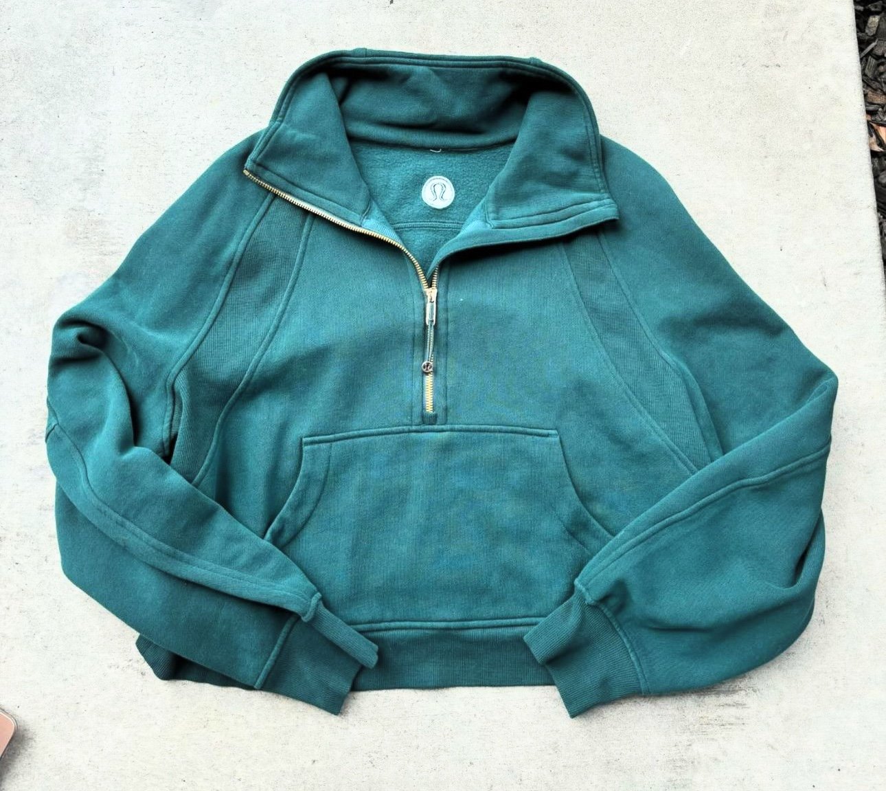 Lululemon Half zip scuba