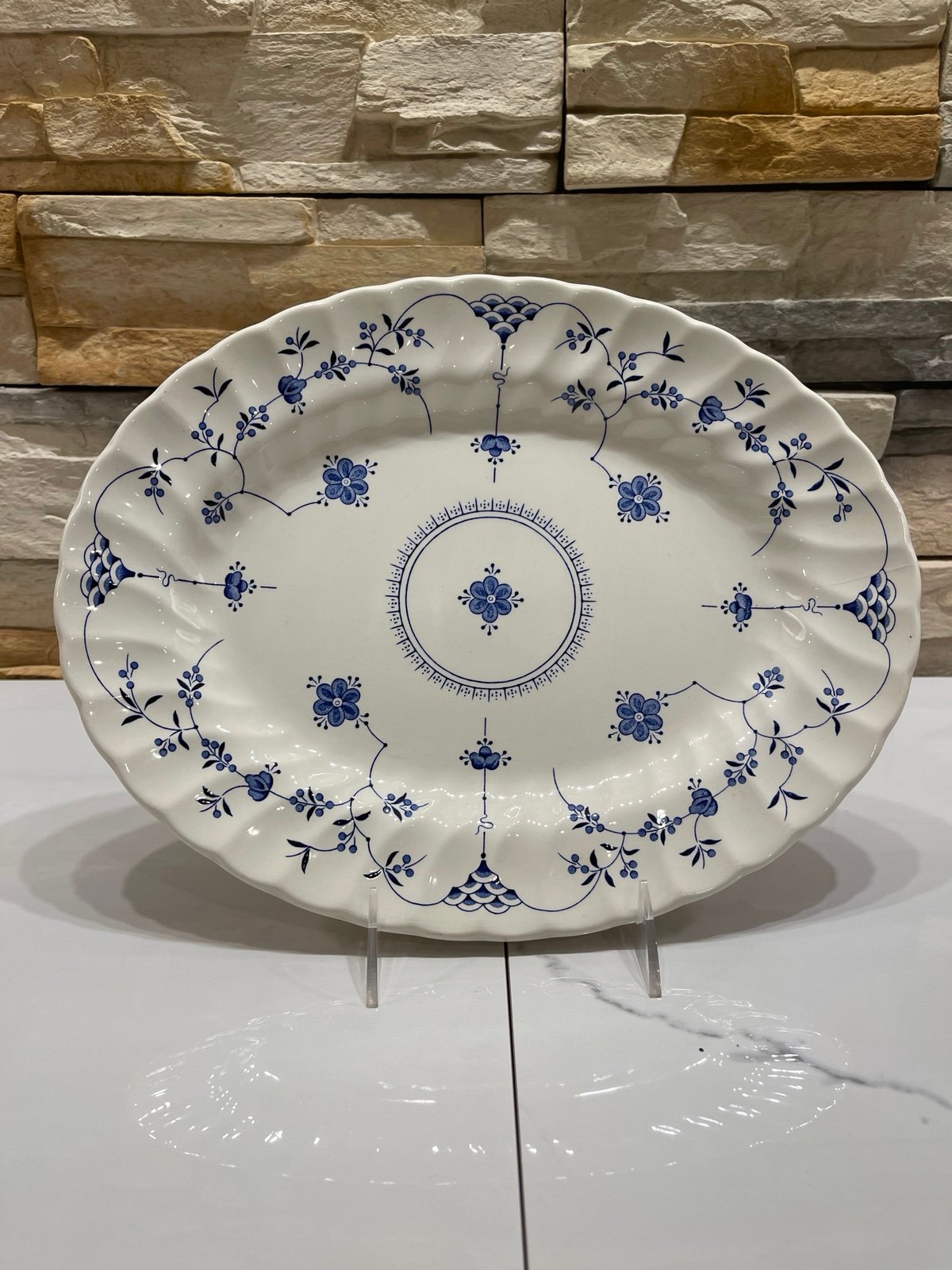 Myott Finlandia Oval Platter made in Staffordshire, England 12.5” L 1982 Vintage