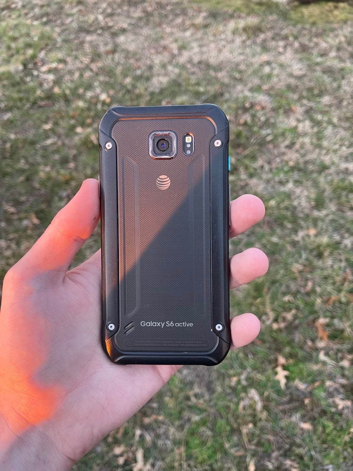 Samsung Galaxy S6 active 32GB in Black AT&T