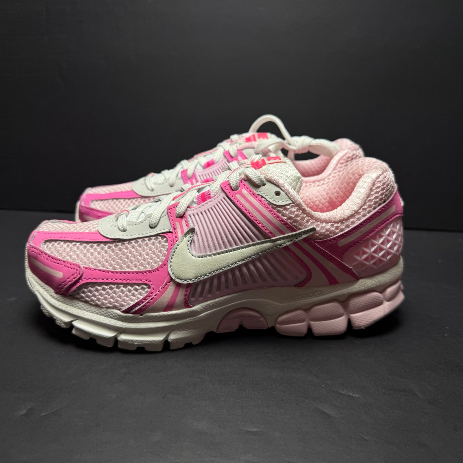 Women’s Size 7.5 - Nike Air Zoom Vomero 5 Hyper Pink IM2404-645