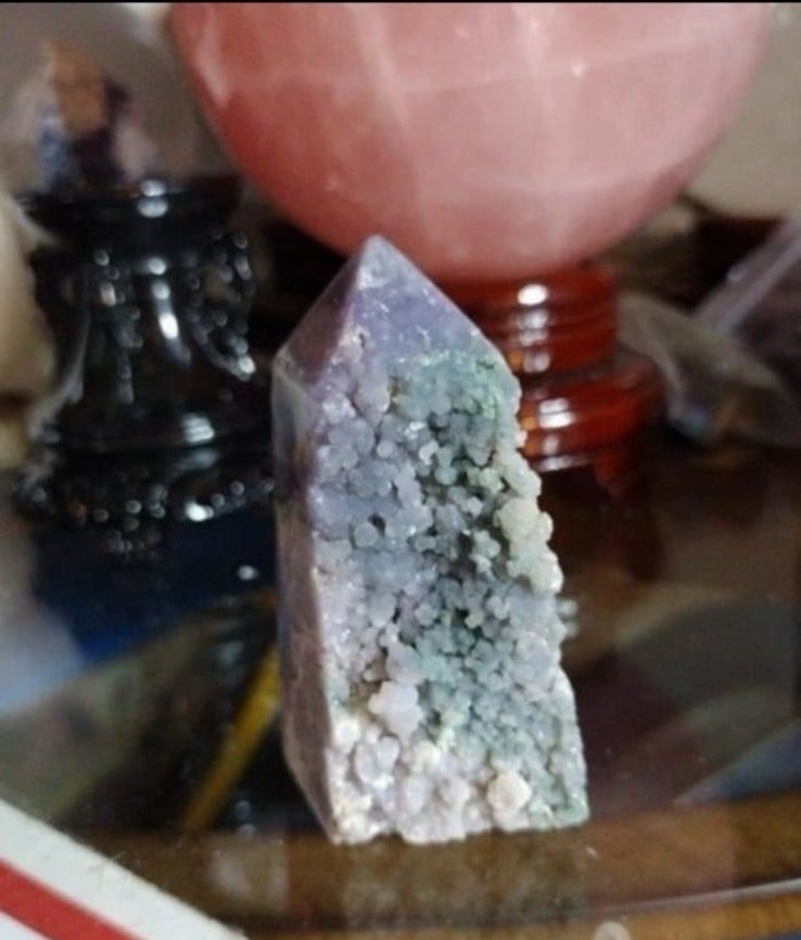 Grape agate Tower