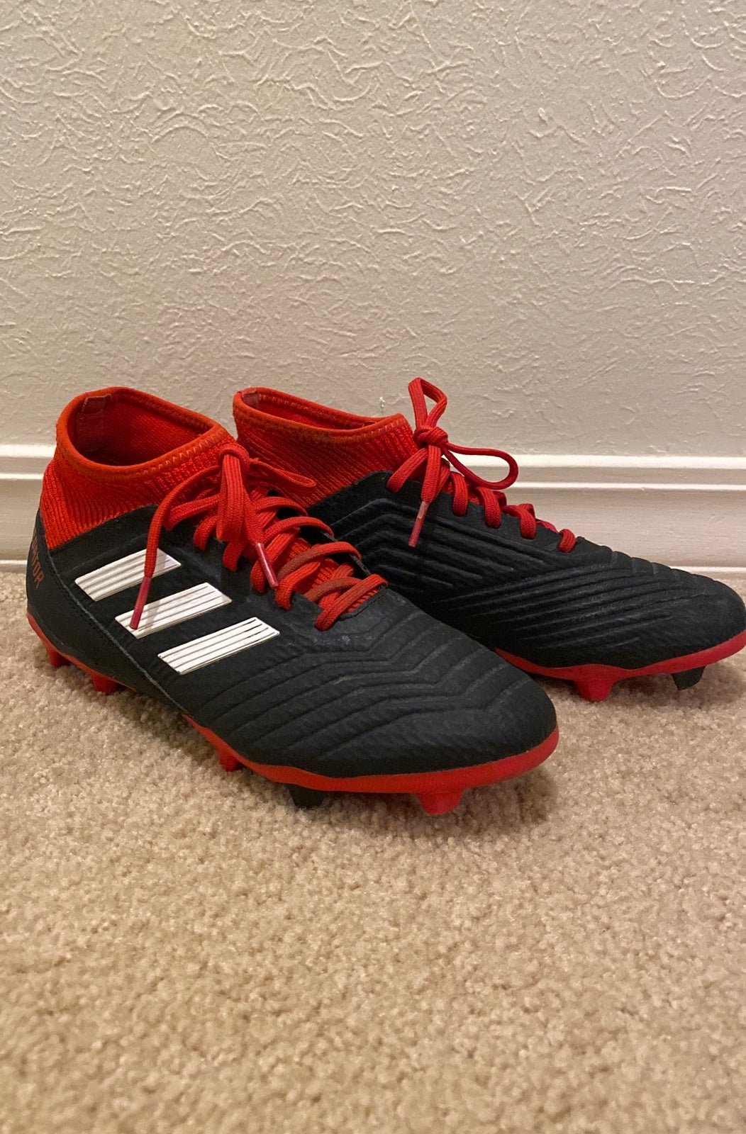 Aidas predator cleats