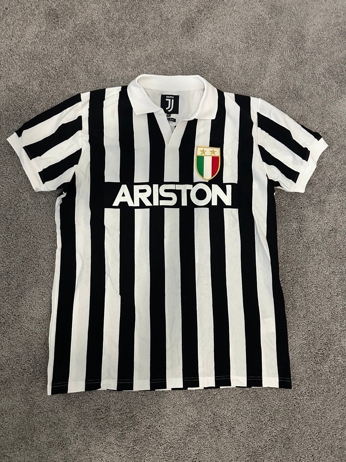 1984/85 Juventus FC Italy Retro Reissue Football Shirt Copa Size L Rare Jersey