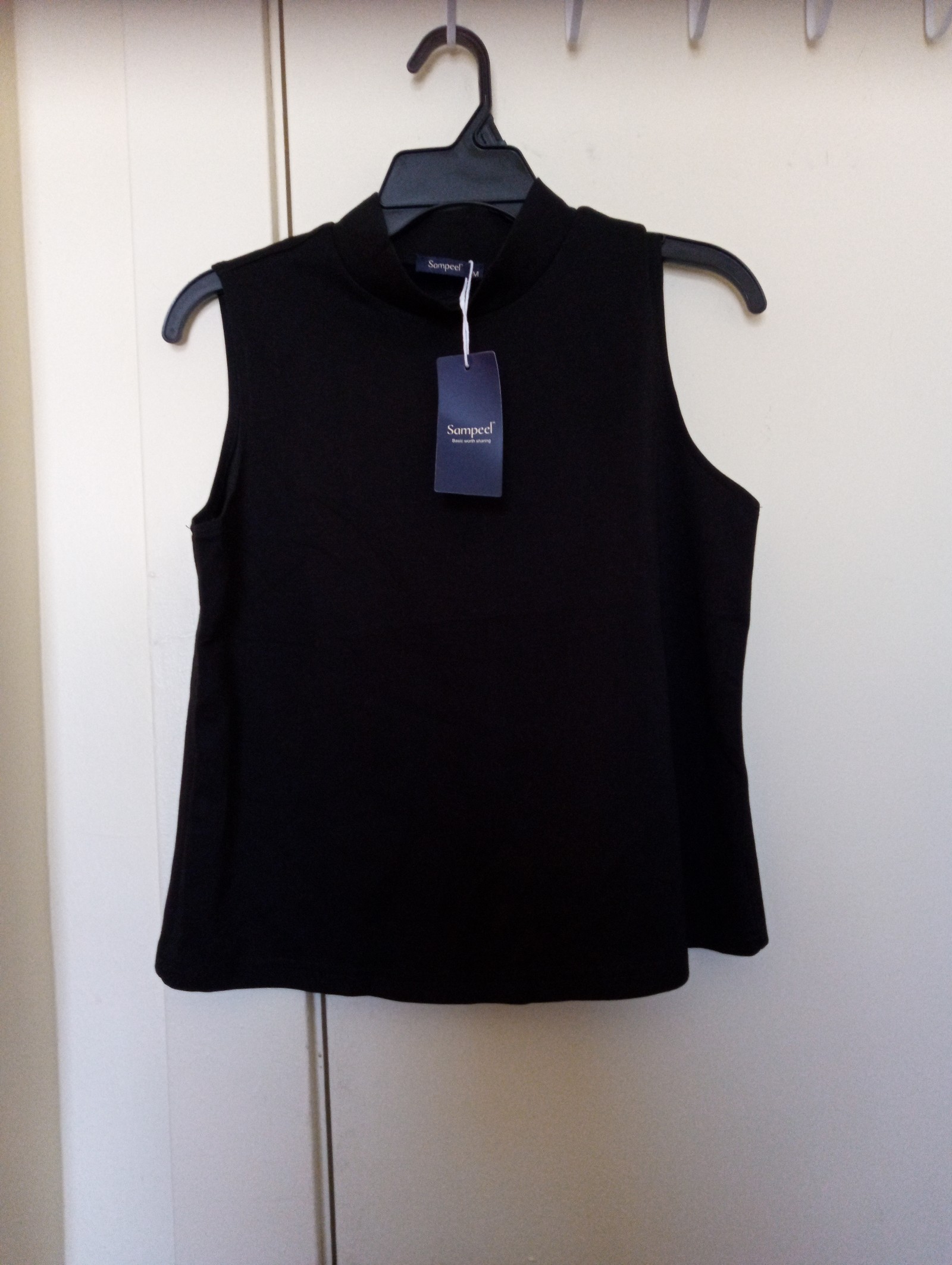 SOLD.Brand New SAMPEEL Tank Top