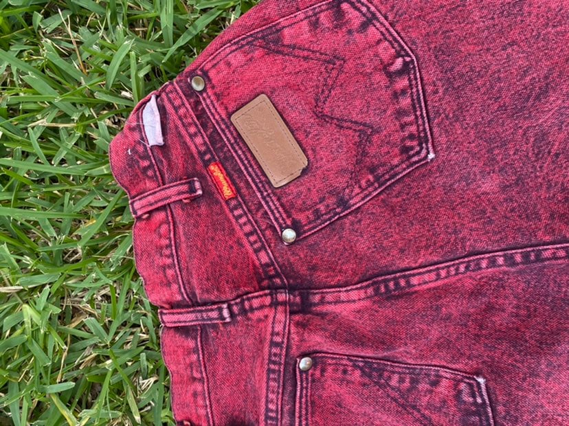 Much like a ruby, shops these jeans are some of the softest denim I have ever felt. In
