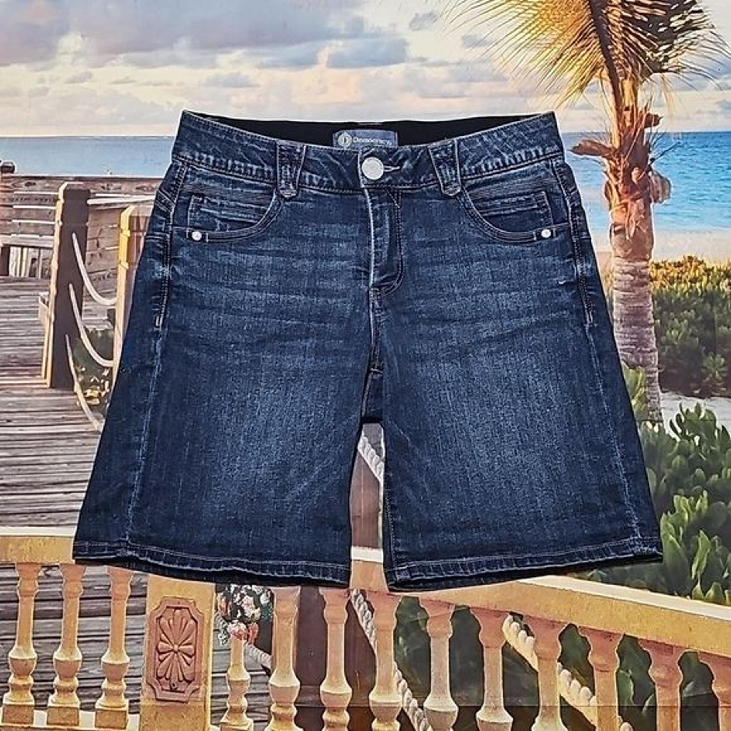 Democracy Ab Solution Shorts Size 4