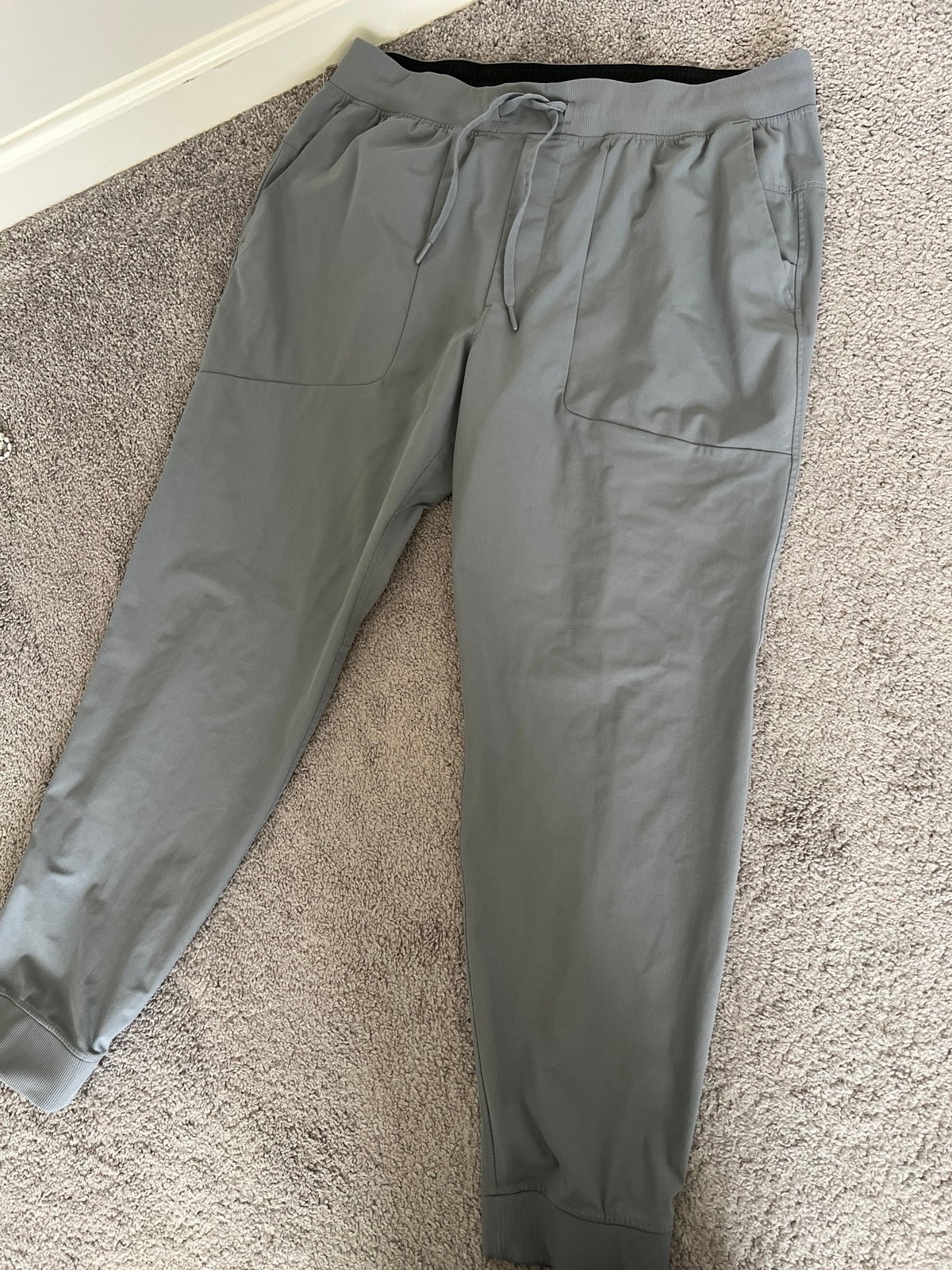 Lululemon Men’s ABC Jogger