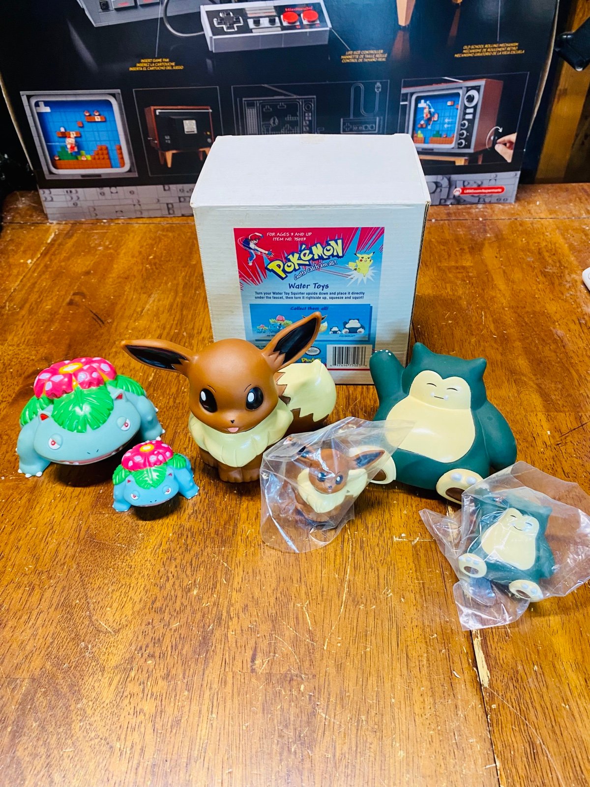NEW ERROR BOX 1999 POKEMON Water Toys Playfully Yours EEVEE SNORLAX VENUSAUR