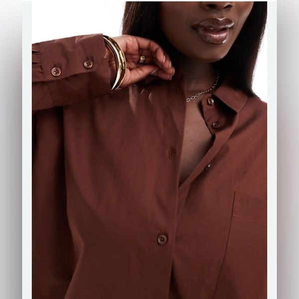 Pretty Little Thing NWT Elegant Brown Women's Button up Top - M
