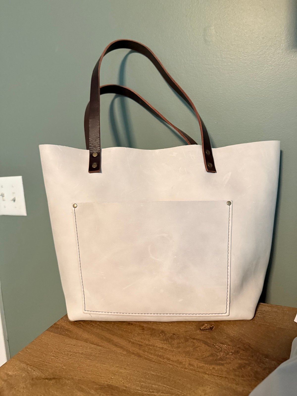 Portland Leather Large Tote in Beluga