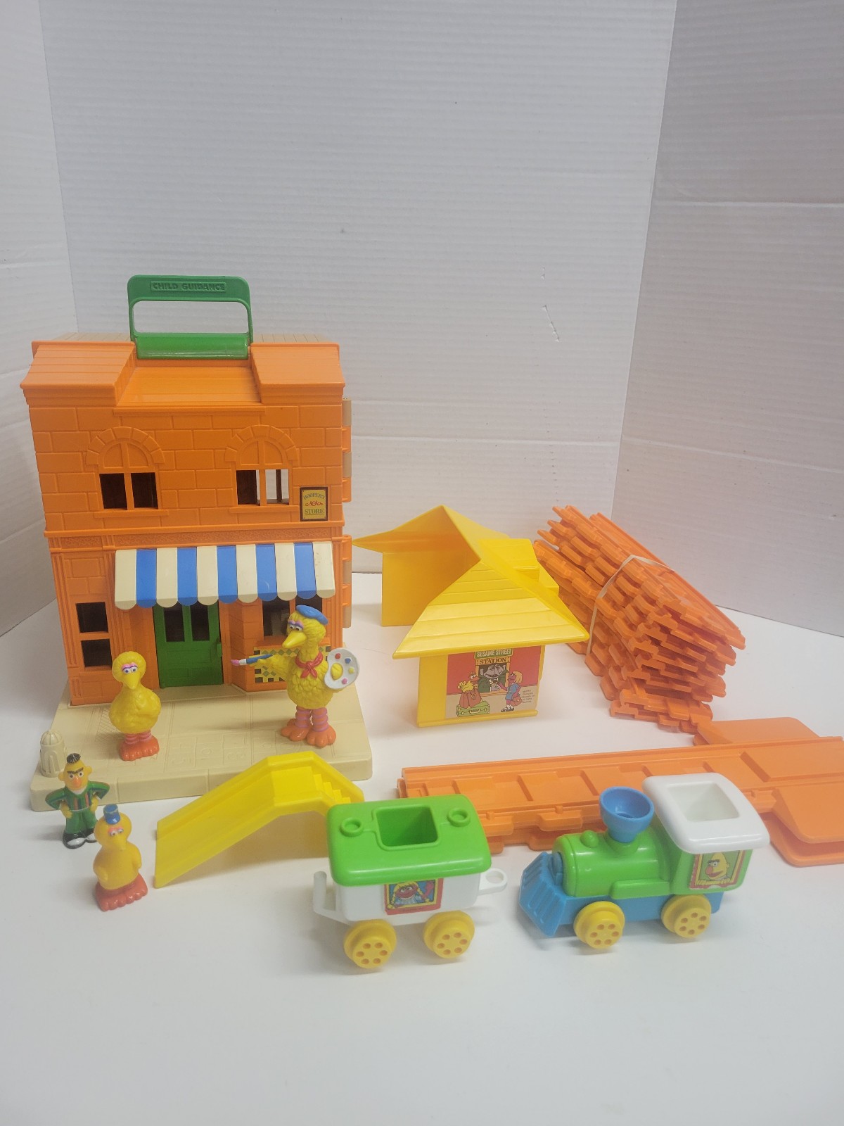VINTAGE 1984 Sesame Street Hooper's Store & House Playset & Train Set