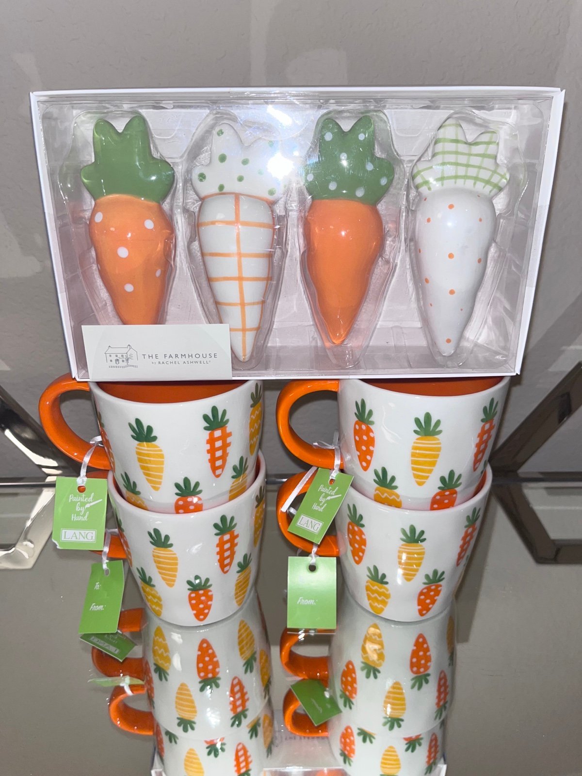 8 PIECE BUNDLE LANG EASTER CARROTS DESIGN COFFEE MUGS AND CERAMIC CARROTS DECOR