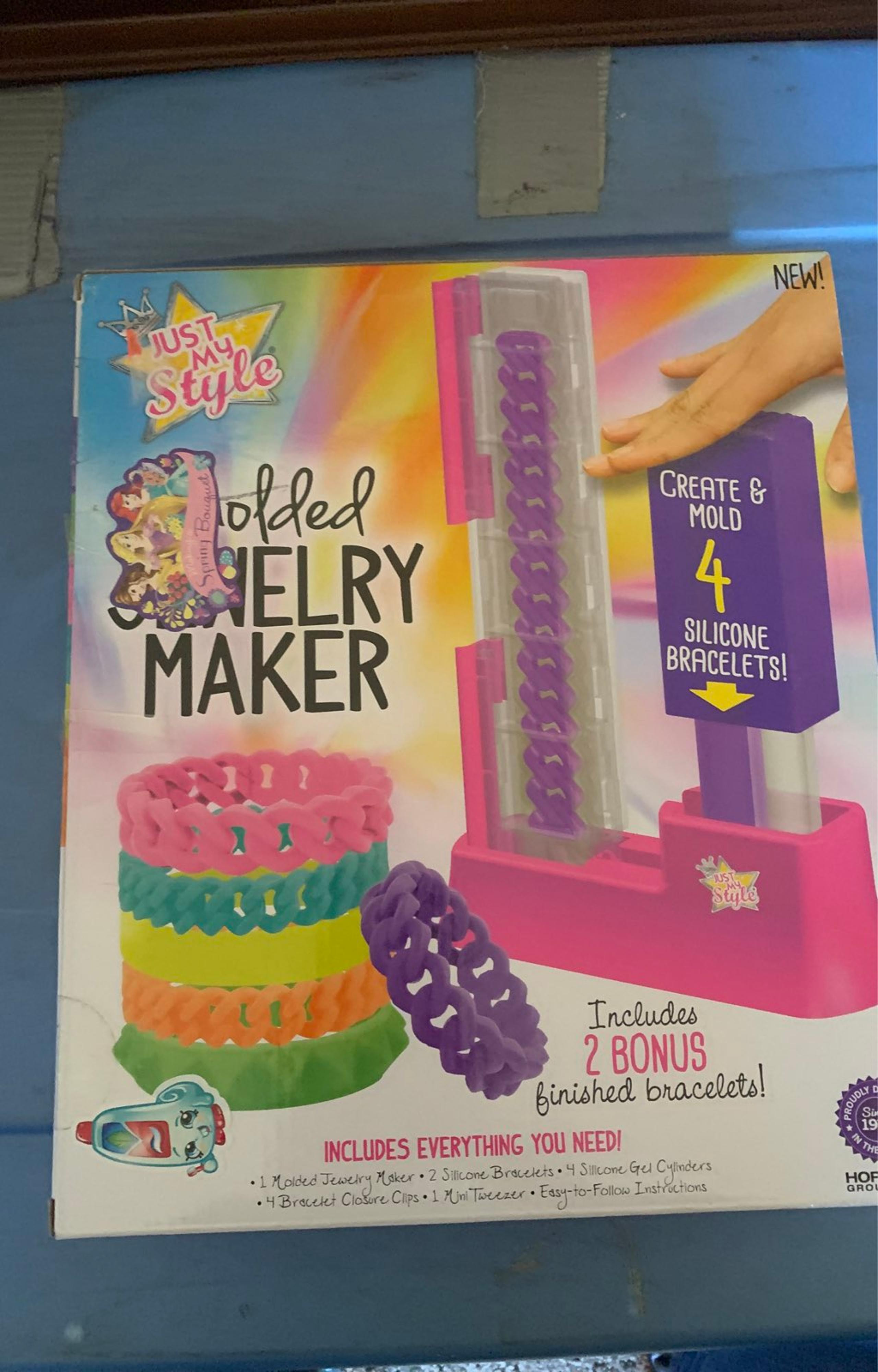 arts and crafts