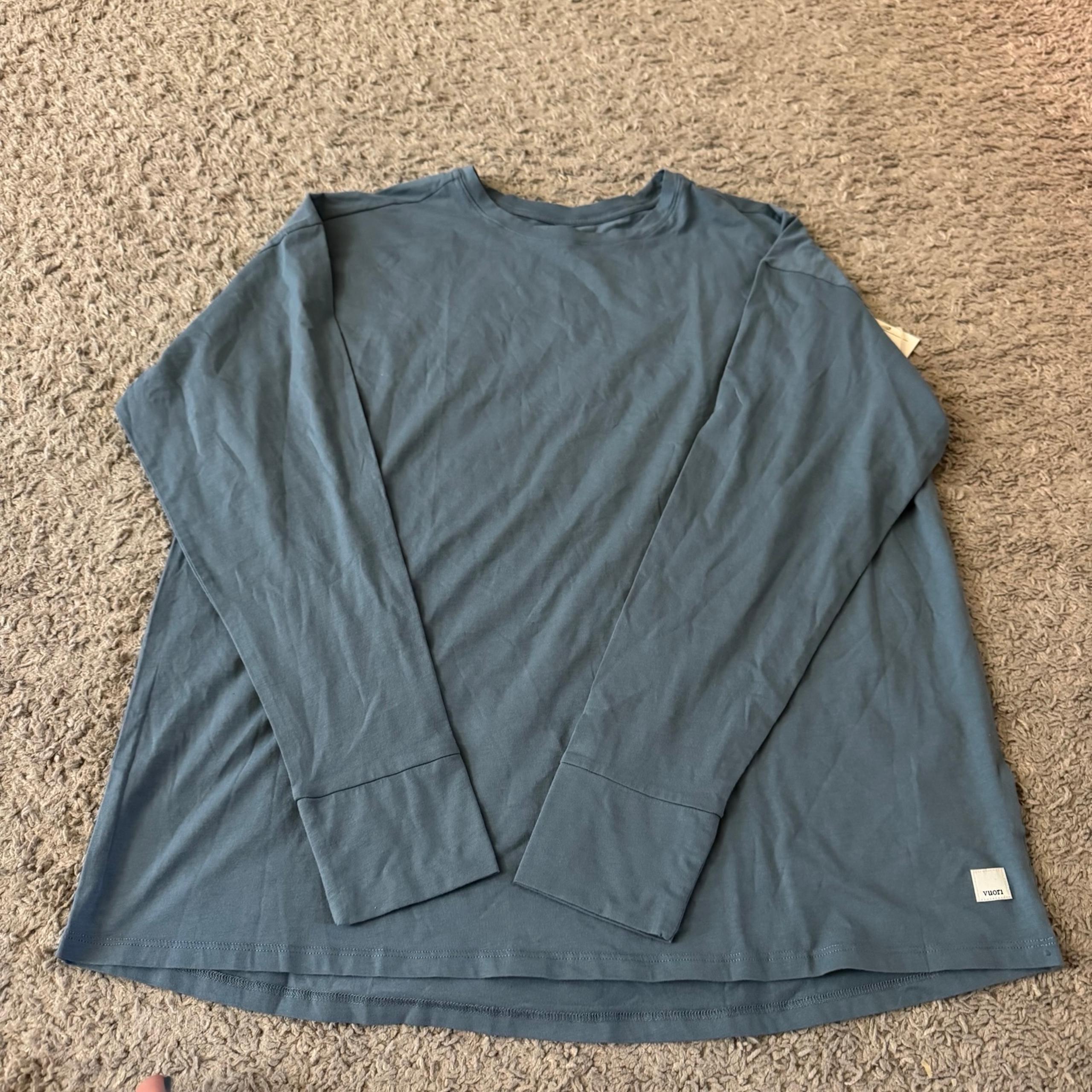 Women’s Vuori Clothing Feather Long Sleeve Tee T-Shirt