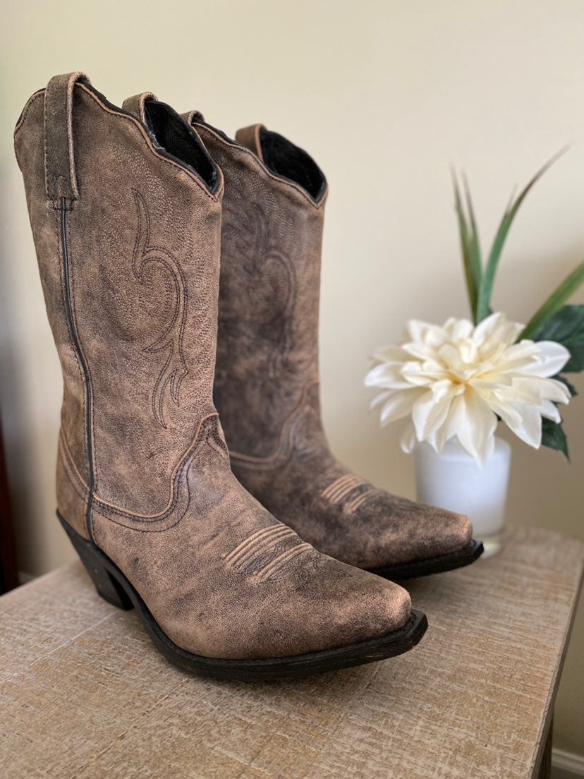 Western Boots/ Cowgirl Boots - New
