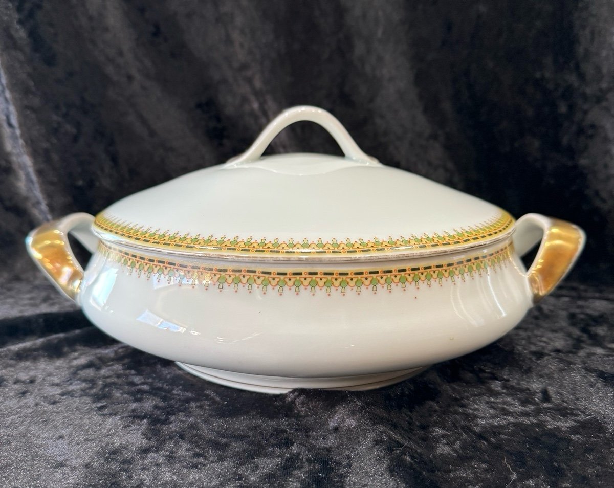 Vintage Union T Czechoslovakia Porcelain GreenGold Gilding Covered Serving Dish