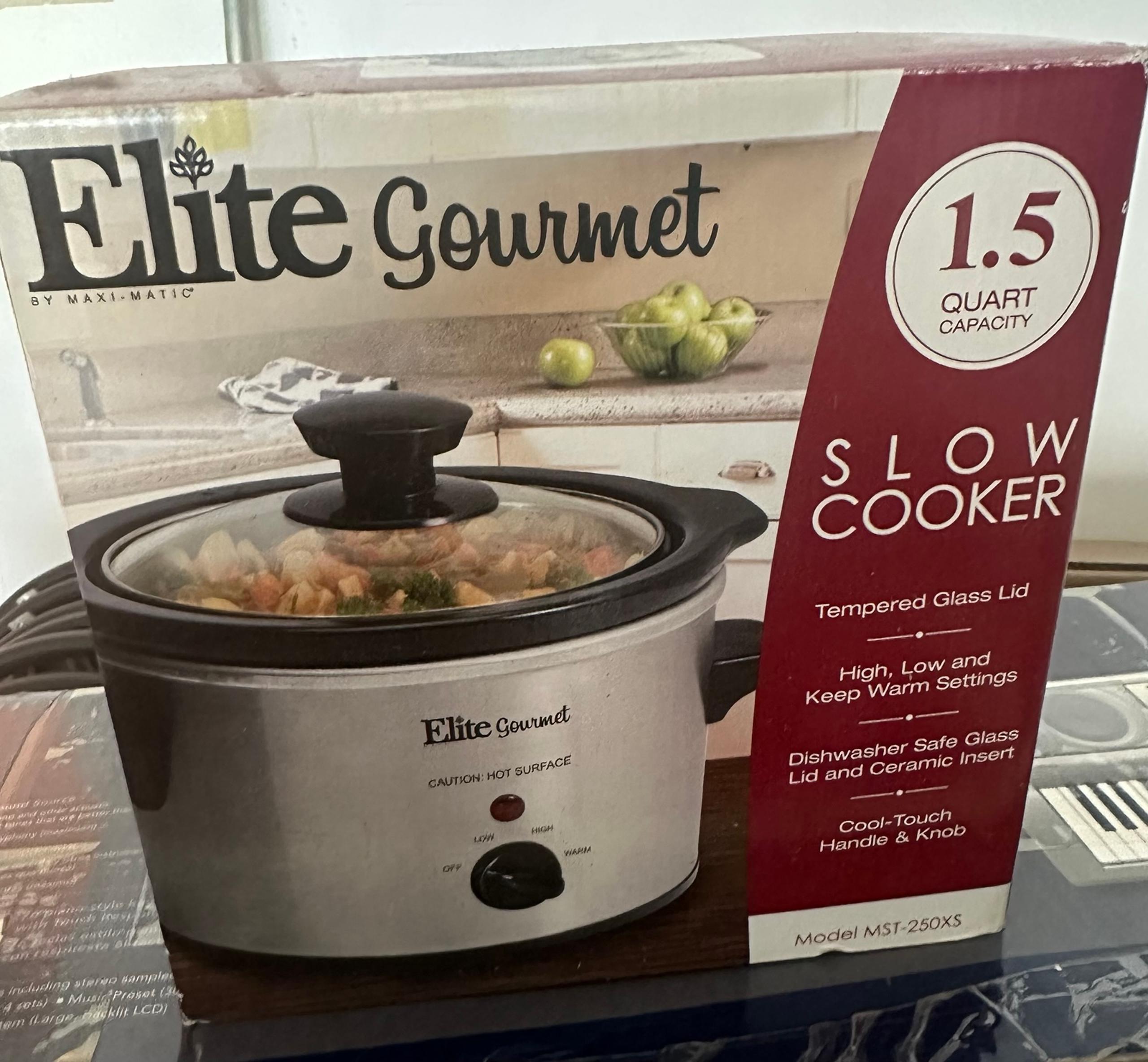 Elite Cuisine 1.5Qt Slow Cooker with Glass Lid, Adjustable Temperature Controls