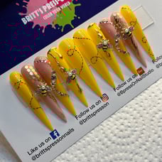 Yellow Bumble Bee & Gold Honey Drip Nails