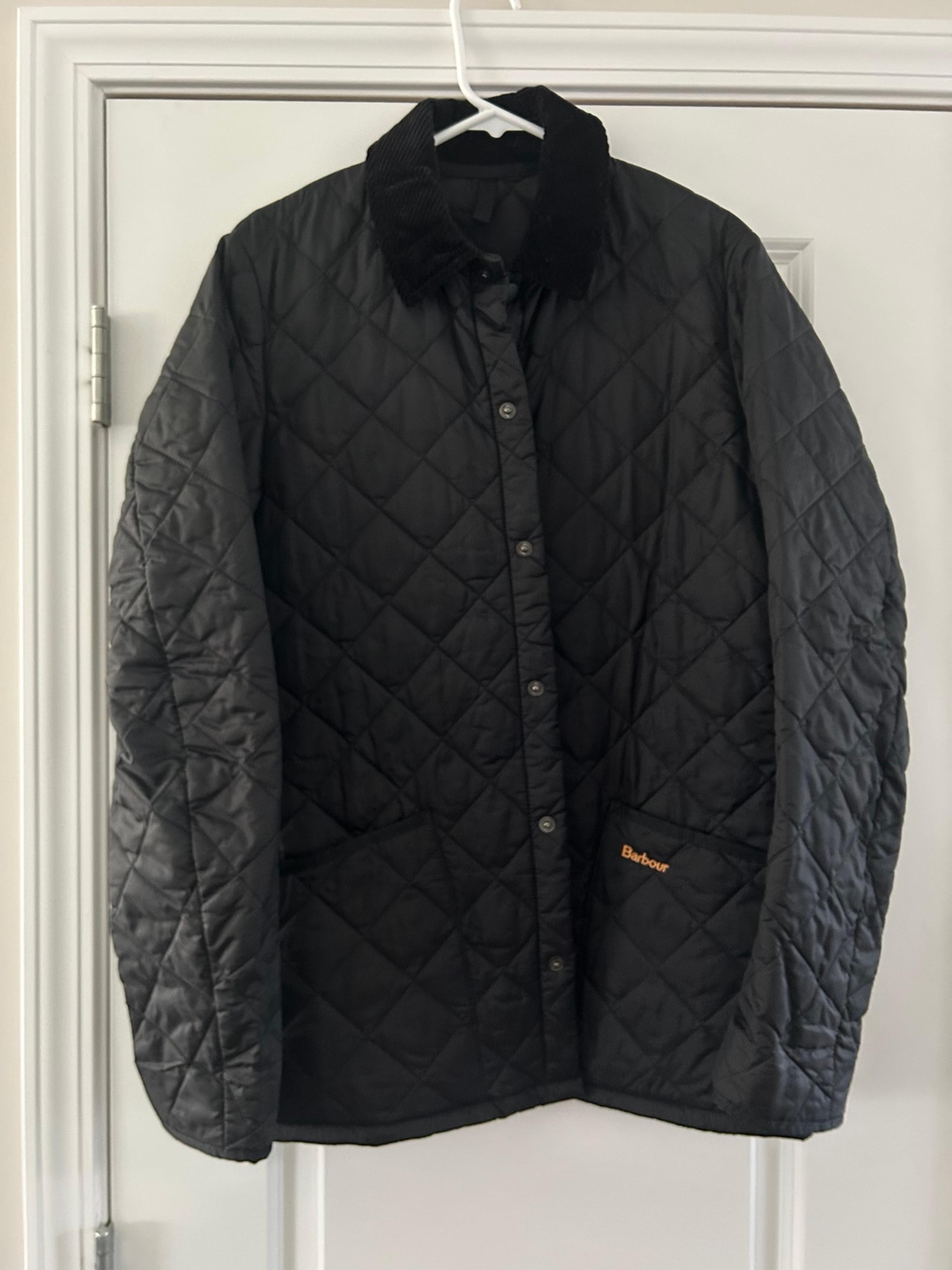 Barbour quilted men’s jacket size small black